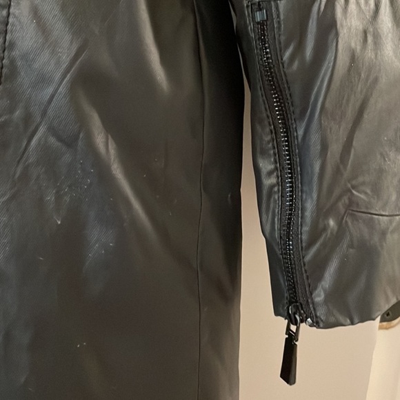 VINCE CAMUTO Black Hooded Raincoat - Picture 5 of 6